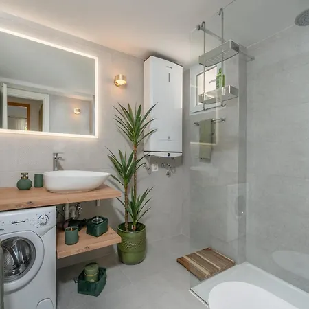 Lotea - Two-bedroom With Terrace And Sea View *