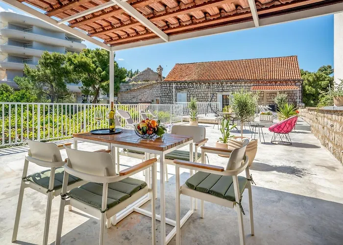 Lotea - Two-bedroom With Terrace And Sea View * Cavtat