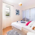 Lotea - Two-bedroom With Terrace And Sea View