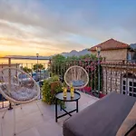 Lotea - Two-bedroom With Terrace And Sea View Cavtat