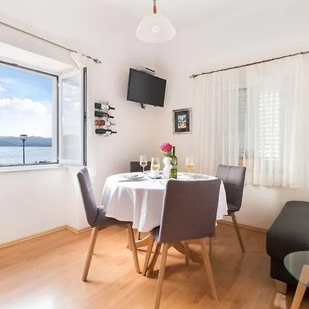 Lotea - Two-bedroom With Terrace And Sea View