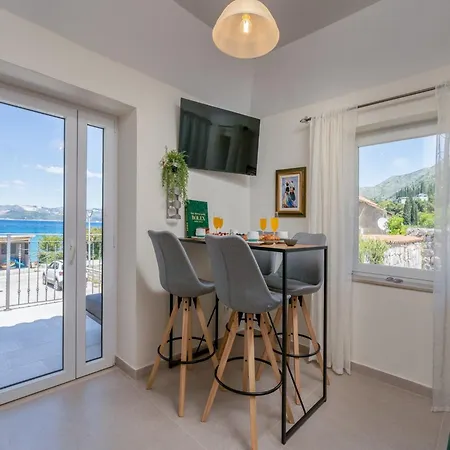 Appartement Lotea - Two-bedroom With Terrace And Sea View