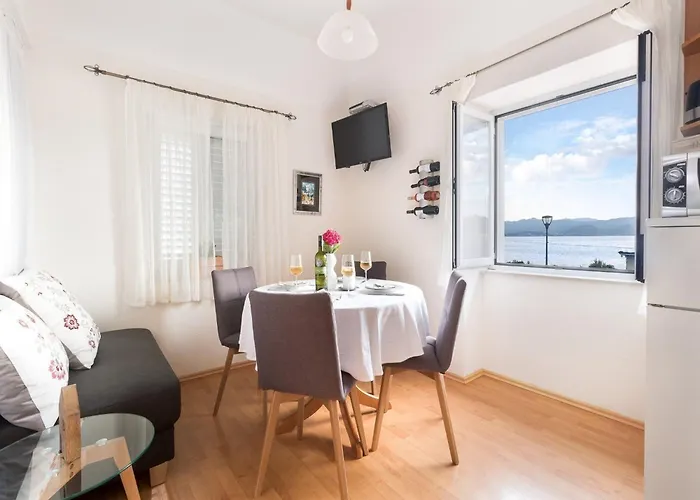 Lotea - Two-bedroom With Terrace And Sea View * Cavtat
