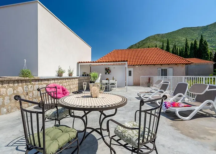 Lotea - Two-bedroom With Terrace And Sea View Apartamento *